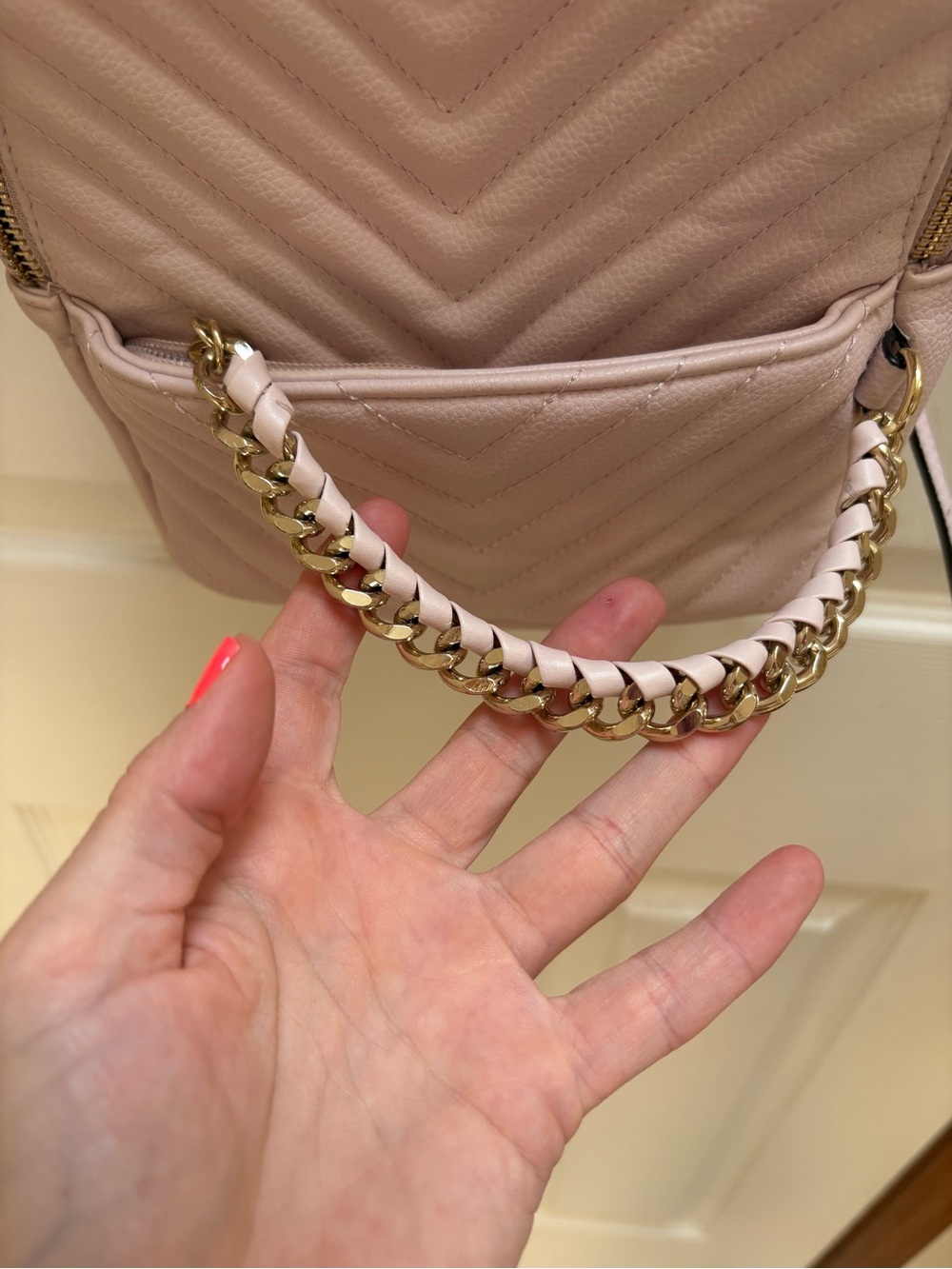 Victoria's Secret Pink Quilted Mini Backpack with Gold Chain - Picture 3 of 11